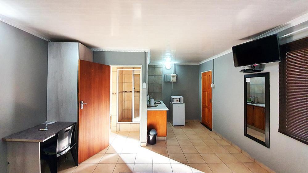 Genesis Self Catering Apartments Bloemfontein Exterior foto